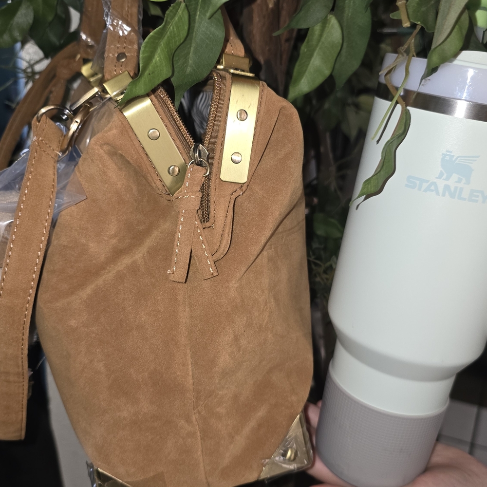 🆕️JustFab Purse & Pop Mart SKULLPANDA - Picture 9 of 9